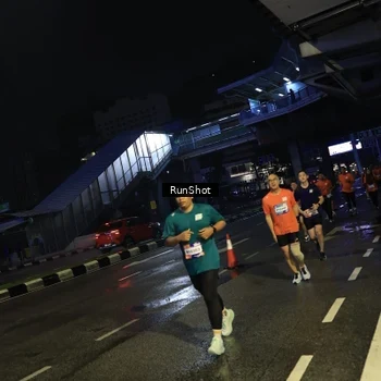 Runner Photo 7905425