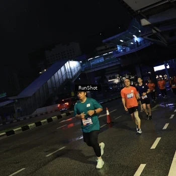 Runner Photo 7905433
