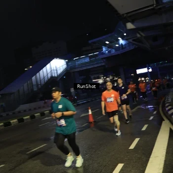 Runner Photo 7905434