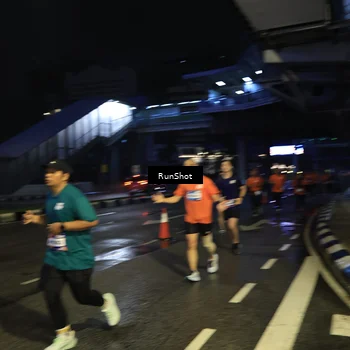 Runner Photo 7905447