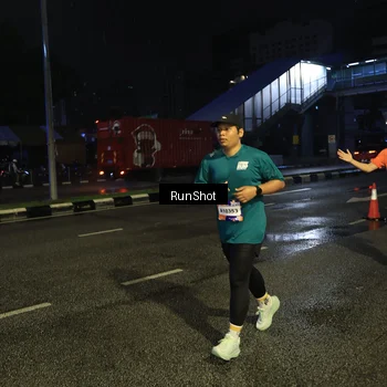 Runner Photo 7905455