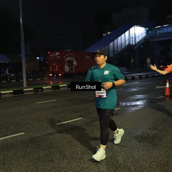 Runner Photo 7905457