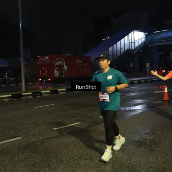 Runner Photo 7905461