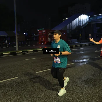 Runner Photo 7905475