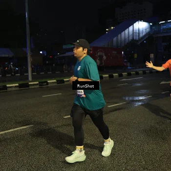 Runner Photo 7905476