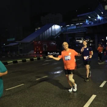 Runner Photo 7905480