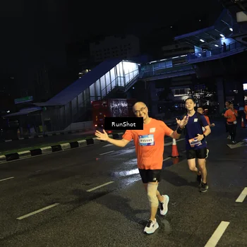 Runner Photo 7905486