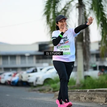 Runner Photo 7905502
