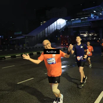 Runner Photo 7905505