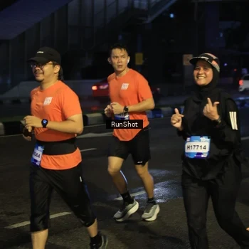 Runner Photo 7905507