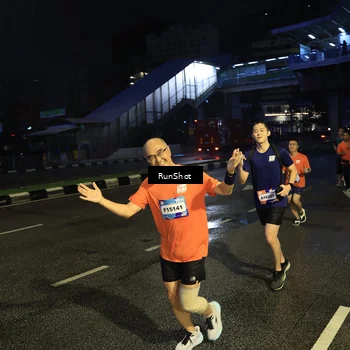 Runner Photo 7905513