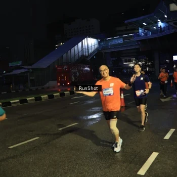 Runner Photo 7905516
