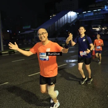 Runner Photo 7905520