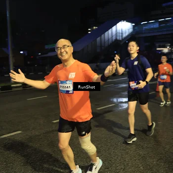 Runner Photo 7905521