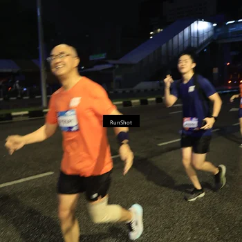 Runner Photo 7905528