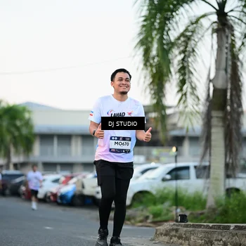 Runner Photo 7905533