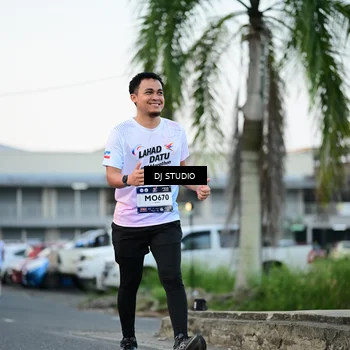Runner Photo 7905545