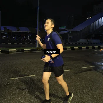 Runner Photo 7905551