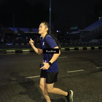 Runner Photo 7905555
