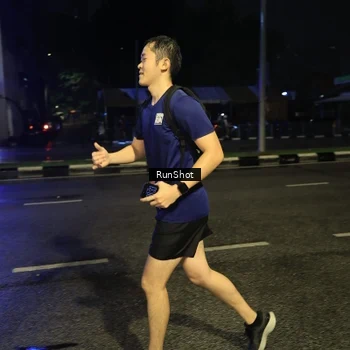 Runner Photo 7905563