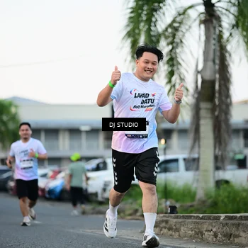 Runner Photo 7905572