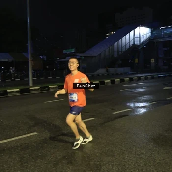 Runner Photo 7905587
