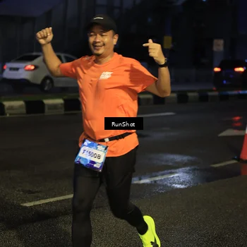 Runner Photo 7905589