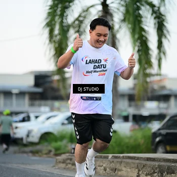 Runner Photo 7905595