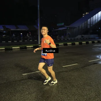 Runner Photo 7905599