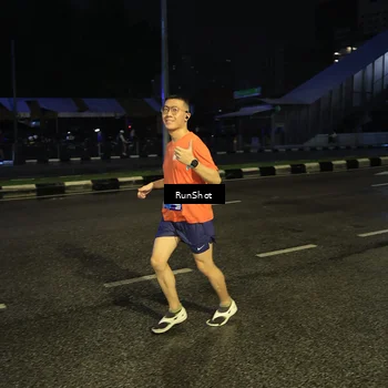 Runner Photo 7905601