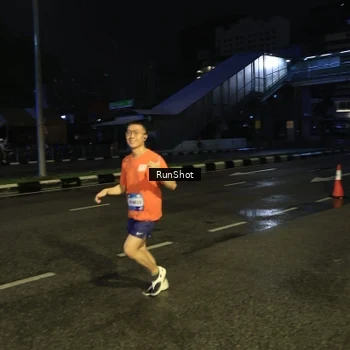 Runner Photo 7905614