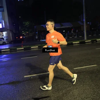 Runner Photo 7905618