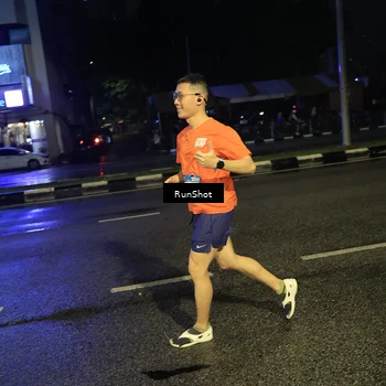 Runner Photo 7905619