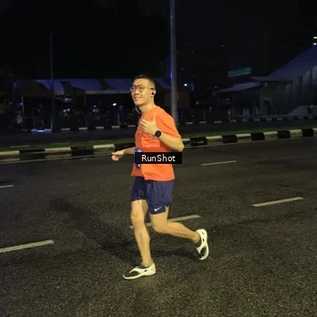 Runner Photo 7905620