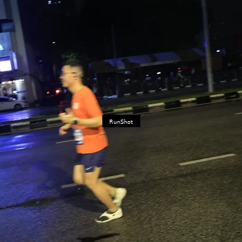 Runner Photo 7905624