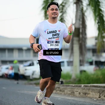 Runner Photo 7905632