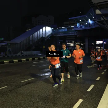Runner Photo 7905640