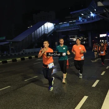 Runner Photo 7905654