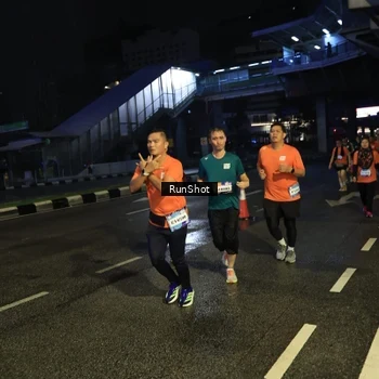 Runner Photo 7905656