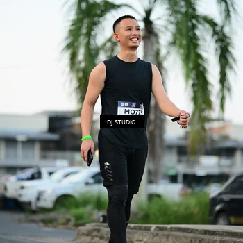 Runner Photo 7905667