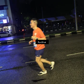Runner Photo 7905668