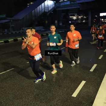 Runner Photo 7905674