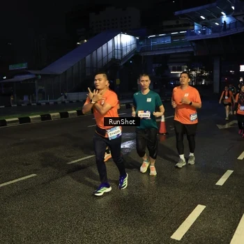 Runner Photo 7905677