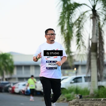 Runner Photo 7905688