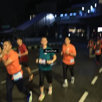 Runner Photo 7905693