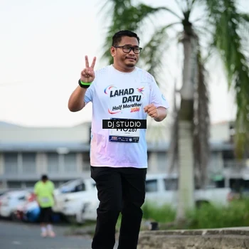 Runner Photo 7905699