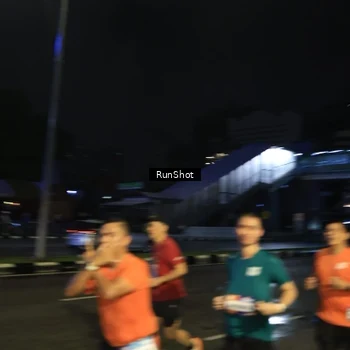 Runner Photo 7905704