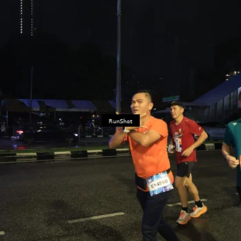 Runner Photo 7905709