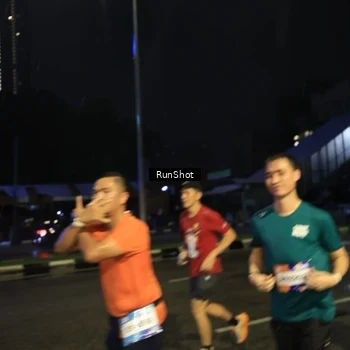 Runner Photo 7905717