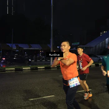 Runner Photo 7905719